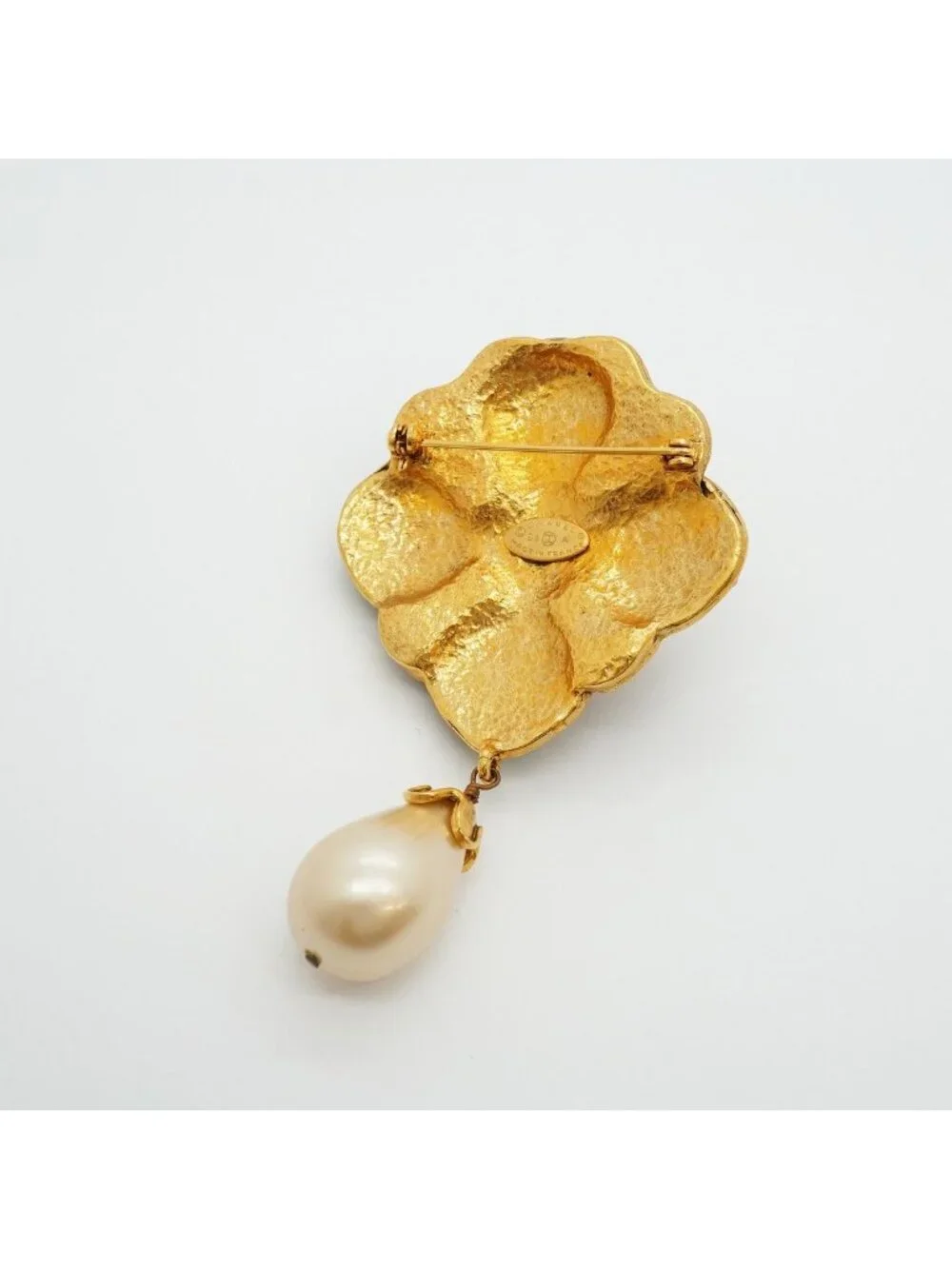 Chanel Brooch Vintage CC Logo Gold Plated Faux Pearl Gripoix Multicolor